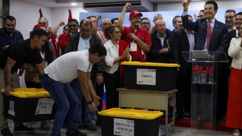 洪都拉斯选举委员会成员指控其同事实施“恐吓”