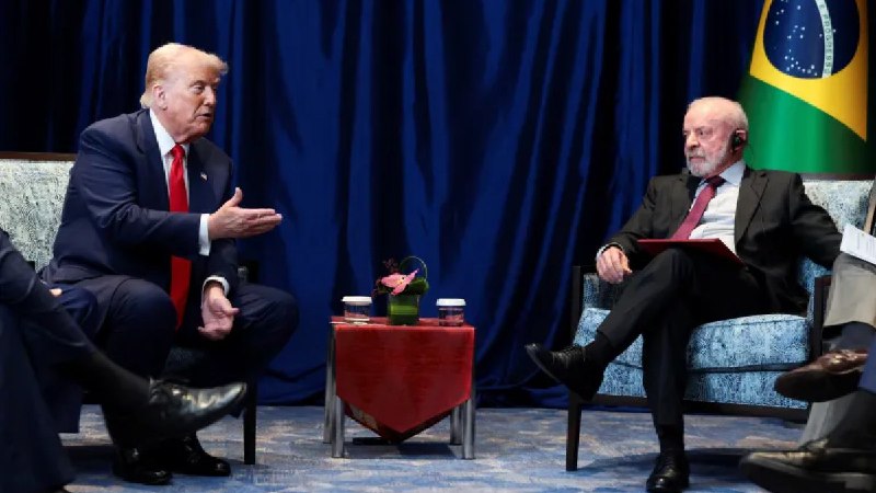 特朗普与卢拉通电话以讨论美国对巴西的关税和制裁